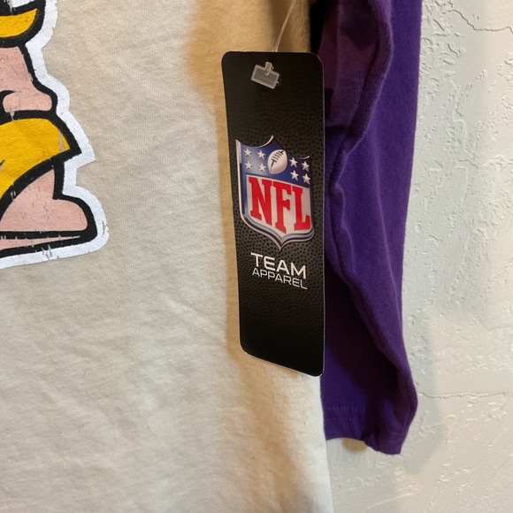 Purple and White NFL VIKINGS medium - Picture 3 of 6